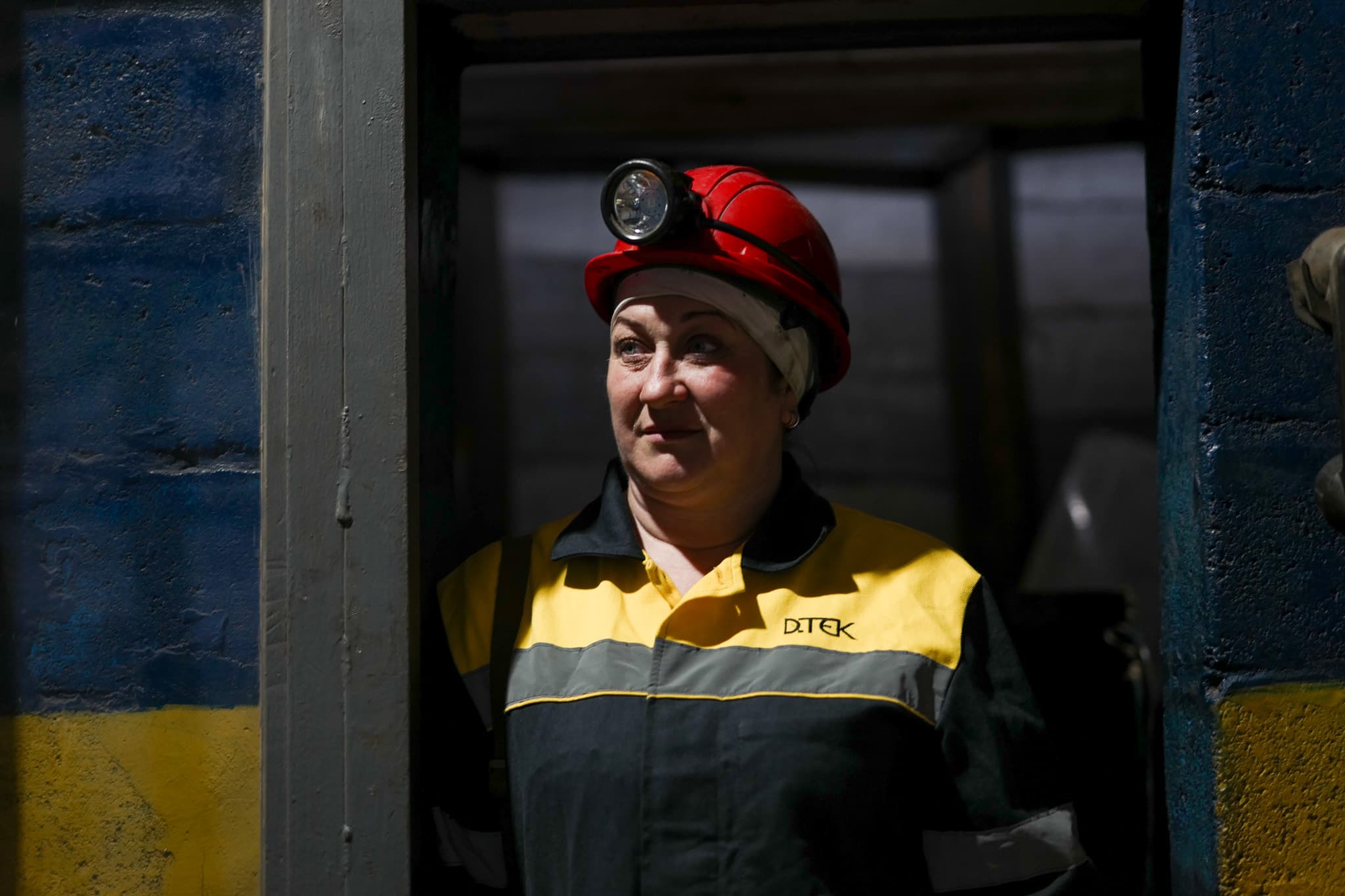 Ženy v hlubinách Donbasu: když muži odešli do války, sfáraly do dolů.